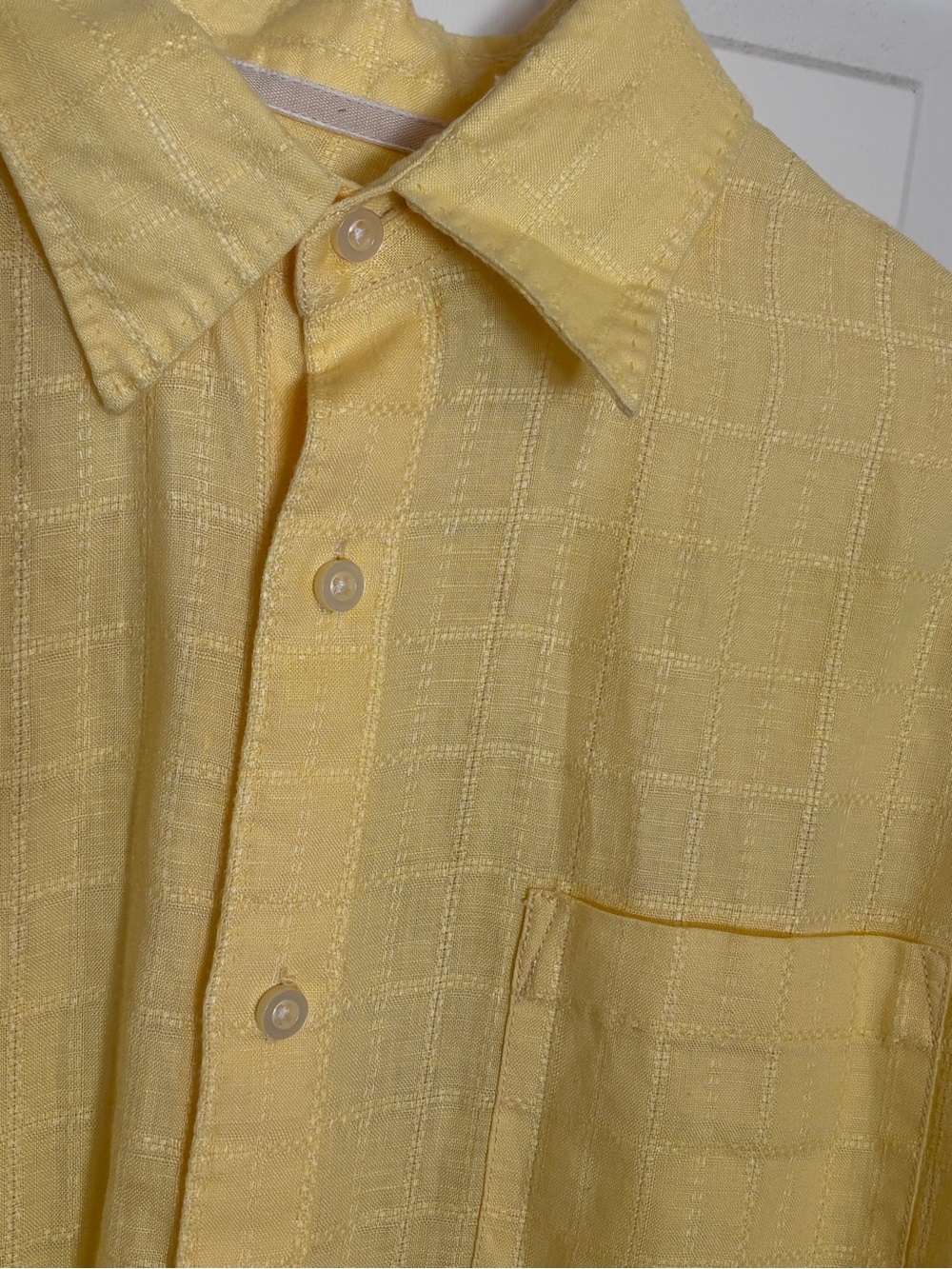 Tommy Bahama size M Men's Classic Linen Button-Up Bundle - Picture 3 of 14